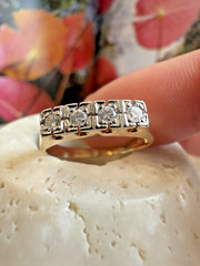 Ladies ESTATE 18k Yellow Gold NATURAL Round Cut Diamond ANTIQUE Ring band