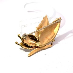 18k Stamped Yellow Gold White & Black Enamel Butterfly Brooch Pin