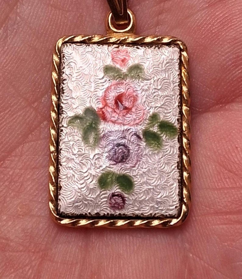 Vintage Guilloche Enamel Pendant Necklace Roses