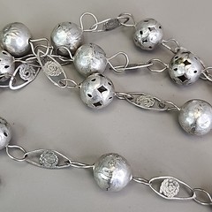 Vintage Mexican Wedding Lasso Necklace Silver Tone Filigree Ball Link Chain 72″