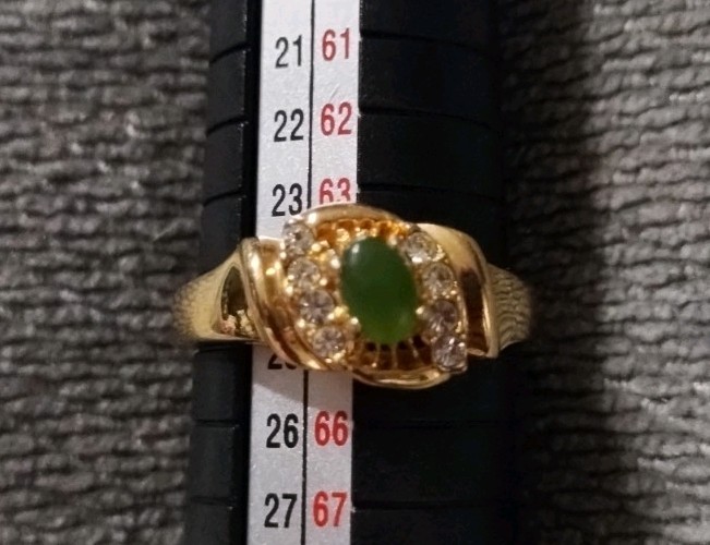 Vintage Gold Plated Ring With Jade And Simulated Diamonds Size 11