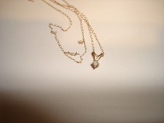 Vtg Delicate 10K Solid Gold Choker Chain Tiny Diamond Pendant Necklace 18.5″ L