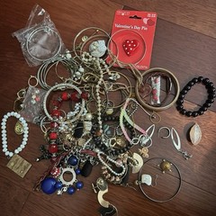 1 Lb+ Bag Mixed Jewelry Lot Vintage-Modern DIY CRAFT REPAIR WEAR