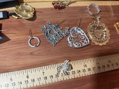 Vtg Jewelry Lot Of 10 JJ DM & Unsigned Mixed Metals Brooches Color Stones