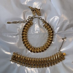 VTG FRANCOIS by CORO Leaf Pattern Gold Tone Bracelet Earrings Necklace Set READ