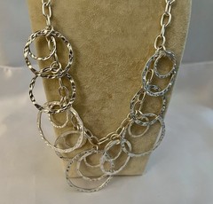 LONG VINTAGE SILVER TONE VCLM NECKLACE W/ INTERLOCKING CIRCLES