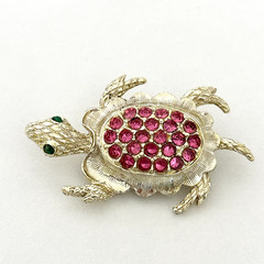 Vintage Pink Rhinestone Green Eyed Turtle Animal Gold Tone Brooch Pin