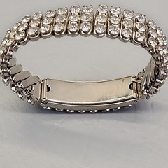 Vintage Expandable Clear Rhinestone Bracelet Hidden Compartment 6 1/8″ Stretch