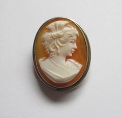 800 Silver Shell Cameo 1 1/8″ Brooch / Pendant Woman Facing Right Victorian