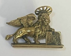 MMA Pendant Pin Lion St Mark Signed Metropolitan Museum Art Estate Jewelry 1984
