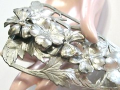 BIG VINTAGE FLORAL DRESS CLIP SILVER METAL LAYERED POPPY FLOWERS FANCY BACK R