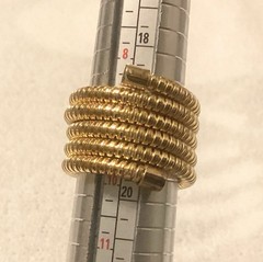 Vintage Unsigned Gold Tone Tubogas Coiled Ring, Flexible Ribbed Size 9.5-10
