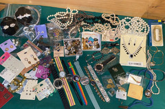 VINTAGE to Modern JEWELRY LOT 6 LBS 168 PCS RHINESTONE RING NECK WEARABLE #19