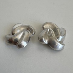VINTAGE STERLING MEXICO EARRINGS CLIP-ON HOLLOW MARKED TS-74 22 Grams Silver