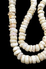 Vintage 70s Puka Shell Bead Necklace Hawaiian Surfer Beach 18″