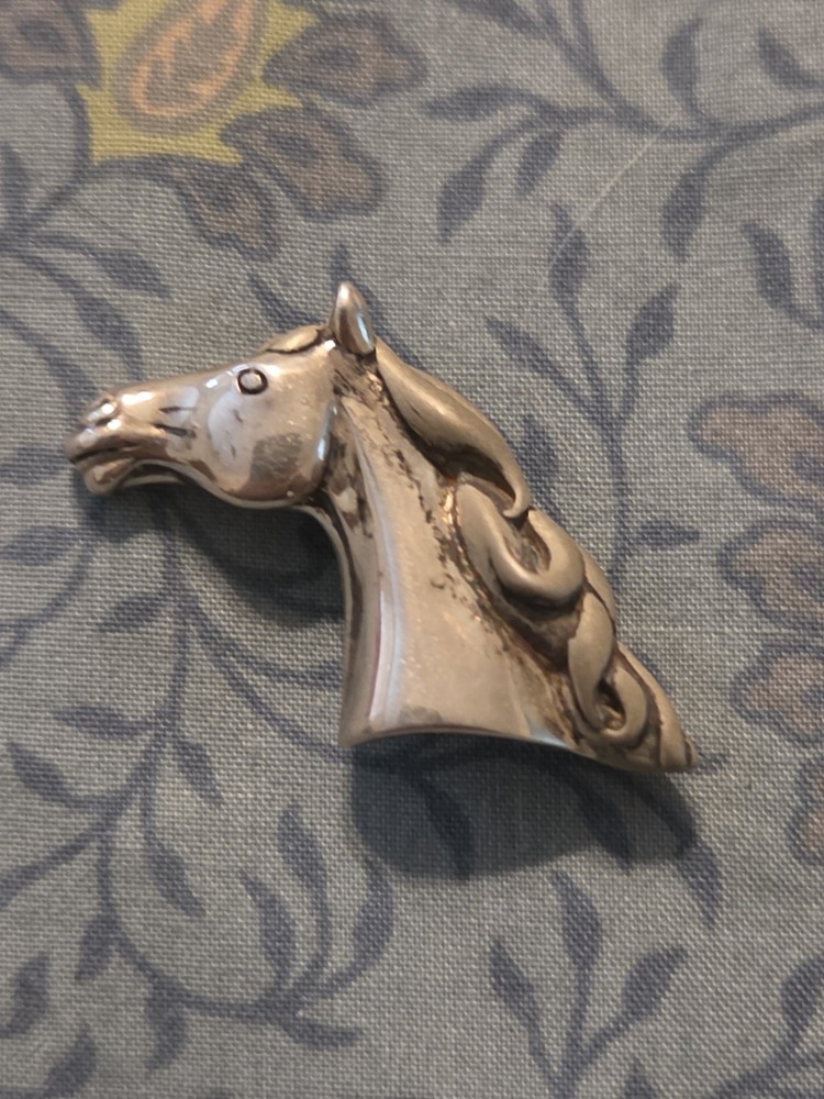 Vintage Sterling Silver Horse Head Pendant Pin Brooch. 9.6 Grams