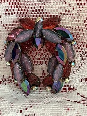 Vintage Molded Marquise Stone & Rhinestone Horseshoe Shaped Brooch~Purples