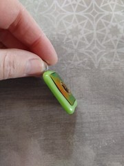 Vintage pendant artisan art glass 3D fiery precious metal foil boro silica green