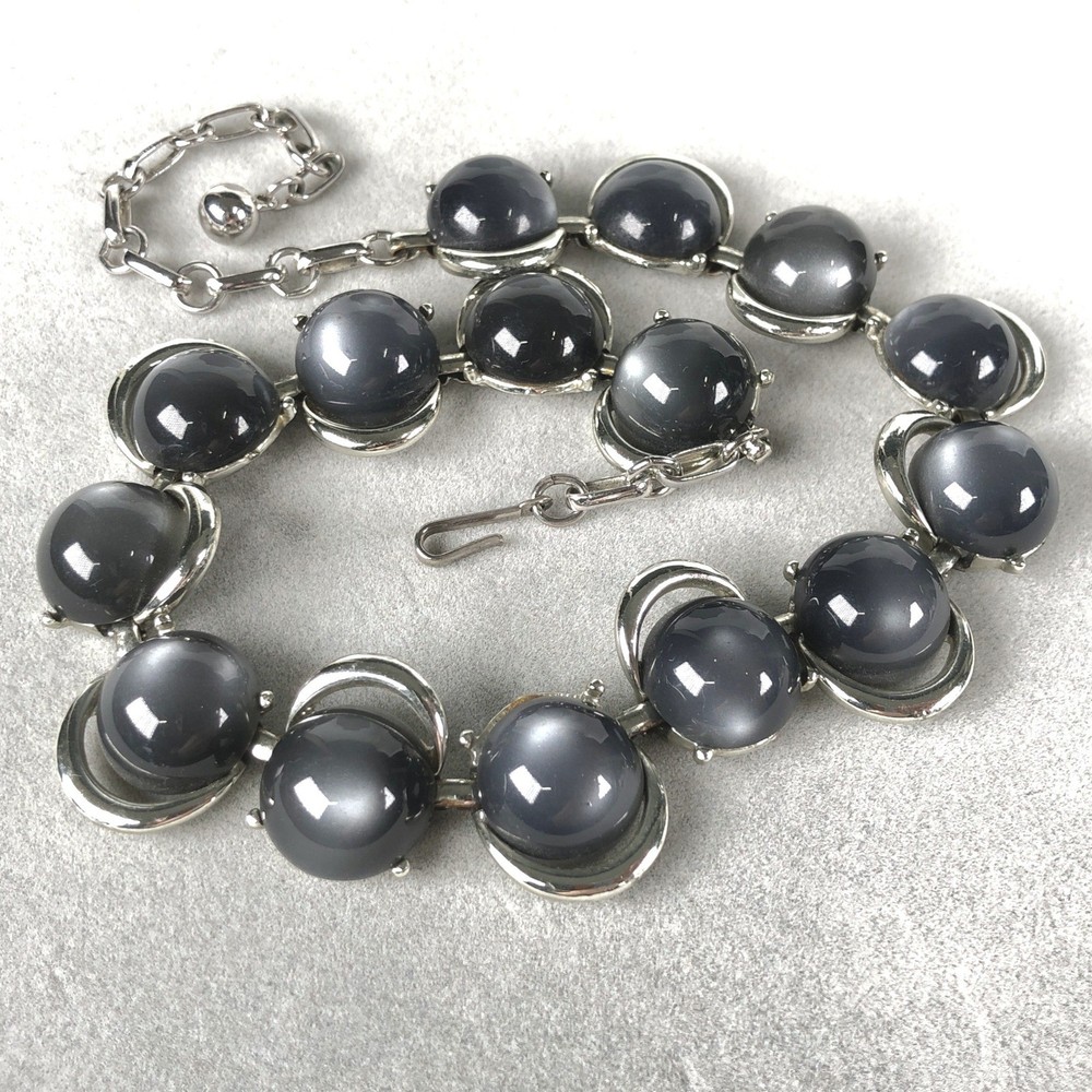 Vtg Lisner Necklace Gray Moonglow Lucite Thermoset Silver Tone MCM 17 in Choker