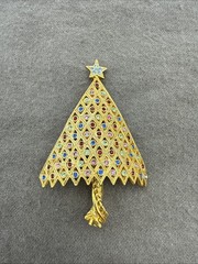 Vintage Corocraft Tree Christmas Holiday Star Rhinestone Gold Tone Brooch Pin