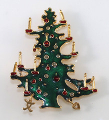 Vintage Signed MMA Metropolitan Museum Of Art Enamel Christmas Tree Brooch Pin