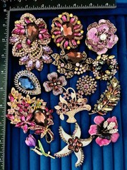 14 Pc Statement Rhinestone Floral Brooch Pin Lot Purple Pink Flower Basket