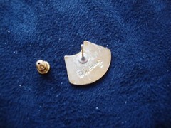 VINTAGE SAMUEL HUANG CLOISONNE EARRINGS WHITE & GREY ENAMEL GOLD FILLED POST