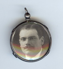 ANTIQUE STERLING SILVER DOUBLE SIDED GLASS TWO PEOPLE ORIGINAL PHOTOS PENDANT
