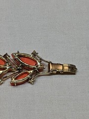 Vintage Thermoset Style Leaf Bracelet Coral Orange Gold Tone Rhinestone ~6.5″
