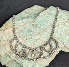 Women’s Vintage Silver Tone Rhinestone Mid Century 14″ Choker Swag Necklace