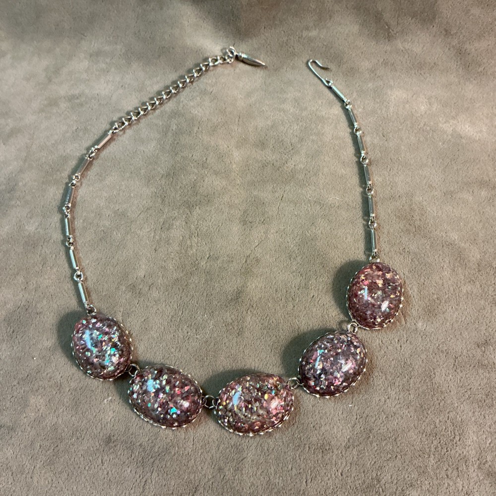 Vintage 1960s LUCITE plastic / acrylic glitter confetti 5 Stone necklace