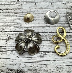 Lot of 6 Silver Tone and Gold Tone Metal Brooches Flower, Bow, Seashell, etc.
