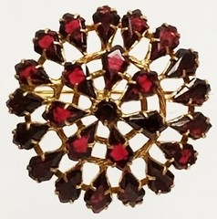 Gorgeous Vintage Almandine Garnet Layered Domed Gold Plated Pin Brooch 1 1/4″