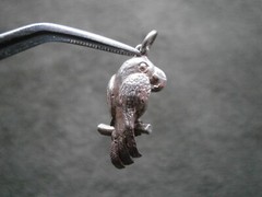 Parrot Missing Jelly Belly Stone? Sterling Silver Bracelet Charm Pendant 2.0g