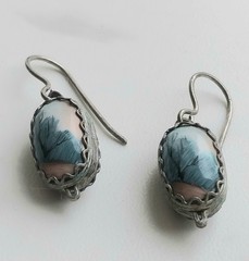 Vtg 1990s Genuine Russian Rostov Finift Hand Painted Enamel Winter Earrings Drop