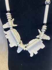 VINTAGE RUBY Z CANDICE LOHEED CERAMIC 80’s 90”s NECKLACE Elephant Zebra Safari