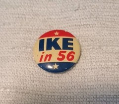 Vintage Lot Of Pins That Vary In Value & Collectibilty All In Good Condition.
