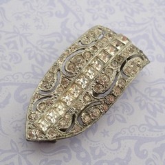 Vintage Art Deco Clear Rhinestone Paste Pot Metal Fur Clip Pin Brooch