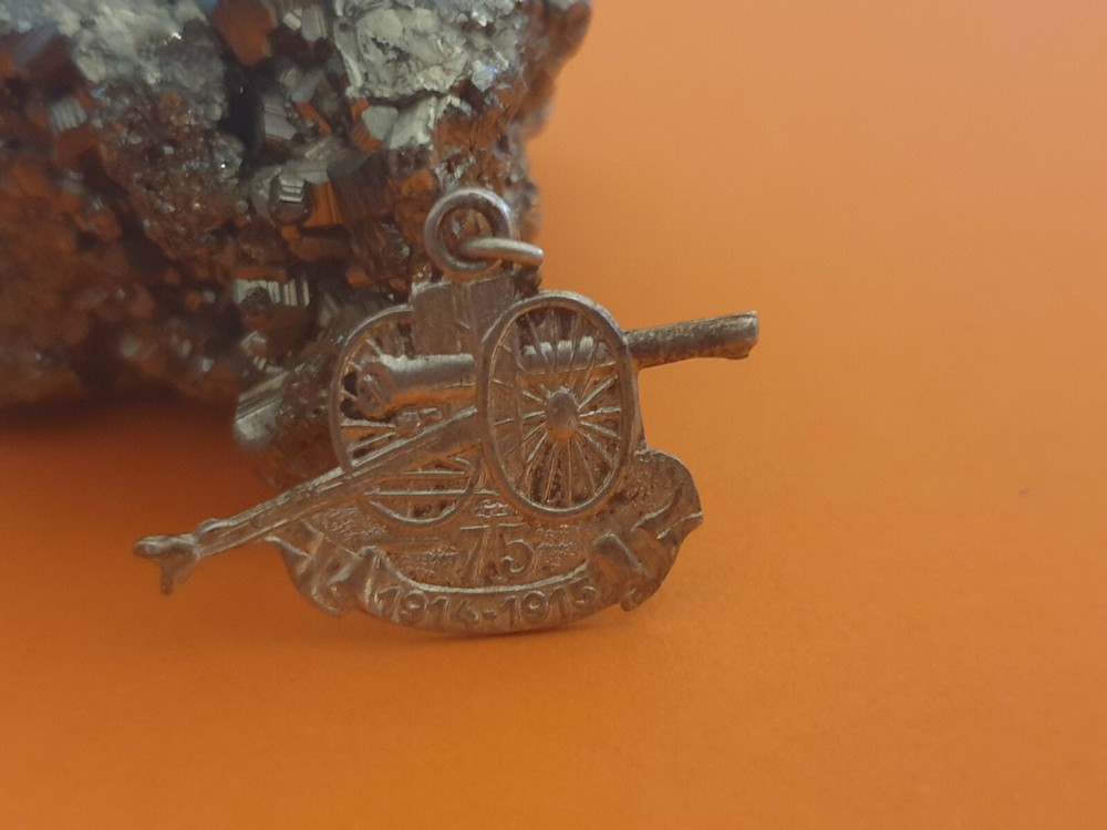 VINTAGE STERLING SILVER 1914 1915 WW1 75 mm CANON GUN PENDANT.