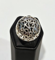 Sterling silver dome ring signed ARD cut out flower design sz 9.75