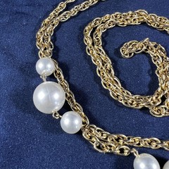 Gold Tone Faux Pearl Station Necklace Elegant Vintage Style Jewelry