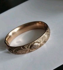 ANTIQUE VICTORIAN EDWARDIAN ART NOUVEAU GOLD FILLED HINGED BANGLE BRACELET 1908