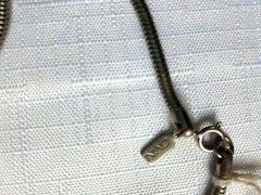 “Omni” Vintage Gold Tone Necklace 14 Inches Leaf 2.5″ Wide As Pictured – VM17