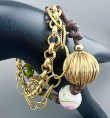 Vintage Chunky Bracelet Art Glass Wedding Cake Multi Chain Leather Gold Tone 6.5