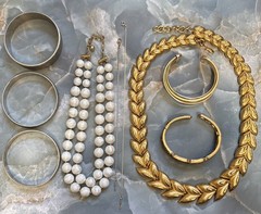 Vintage Gold And Silver Tone Trifari Monet Jewelry Lot Necklaces Leaf Collar