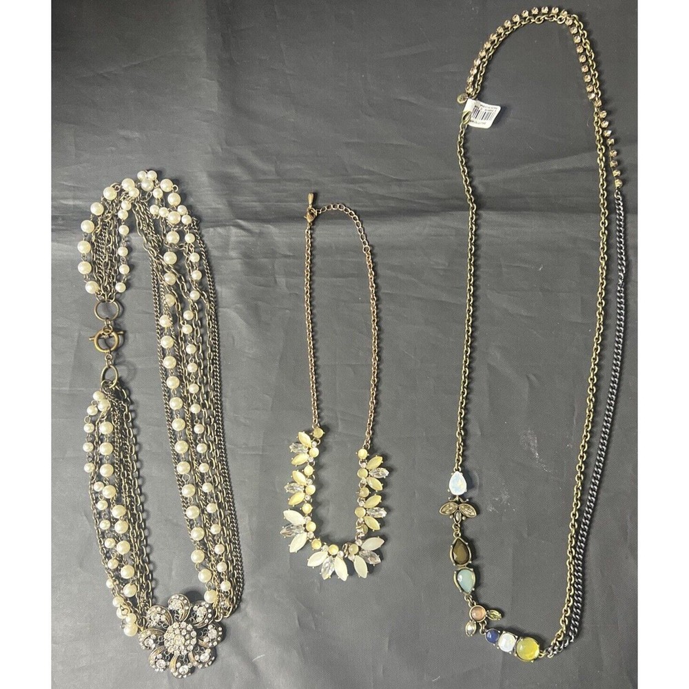 Lot Of Three Necklaces – Chunky Floral Insect Bee 16, 9 & 12 Inches Career Dress