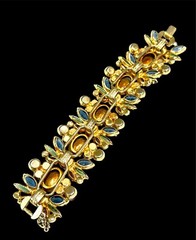 1964 JULIANA D&E HELIOTROPE WATERMELON RHINESTONE STATEMENT WIDE BRACELET BOOK