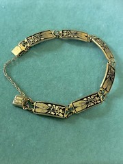 Vintage Wheat Themed Damascene Gold Tone Black Enamel Links Bracelet – 7 Inches