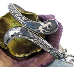 Vintage Siam Sterling Silver 925 Niello Goddess Hinged Bangle Bracelet