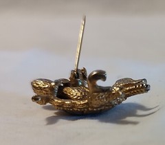 Vtg. Gold Tone Turtle Brooch Pin With Moving Head See Description